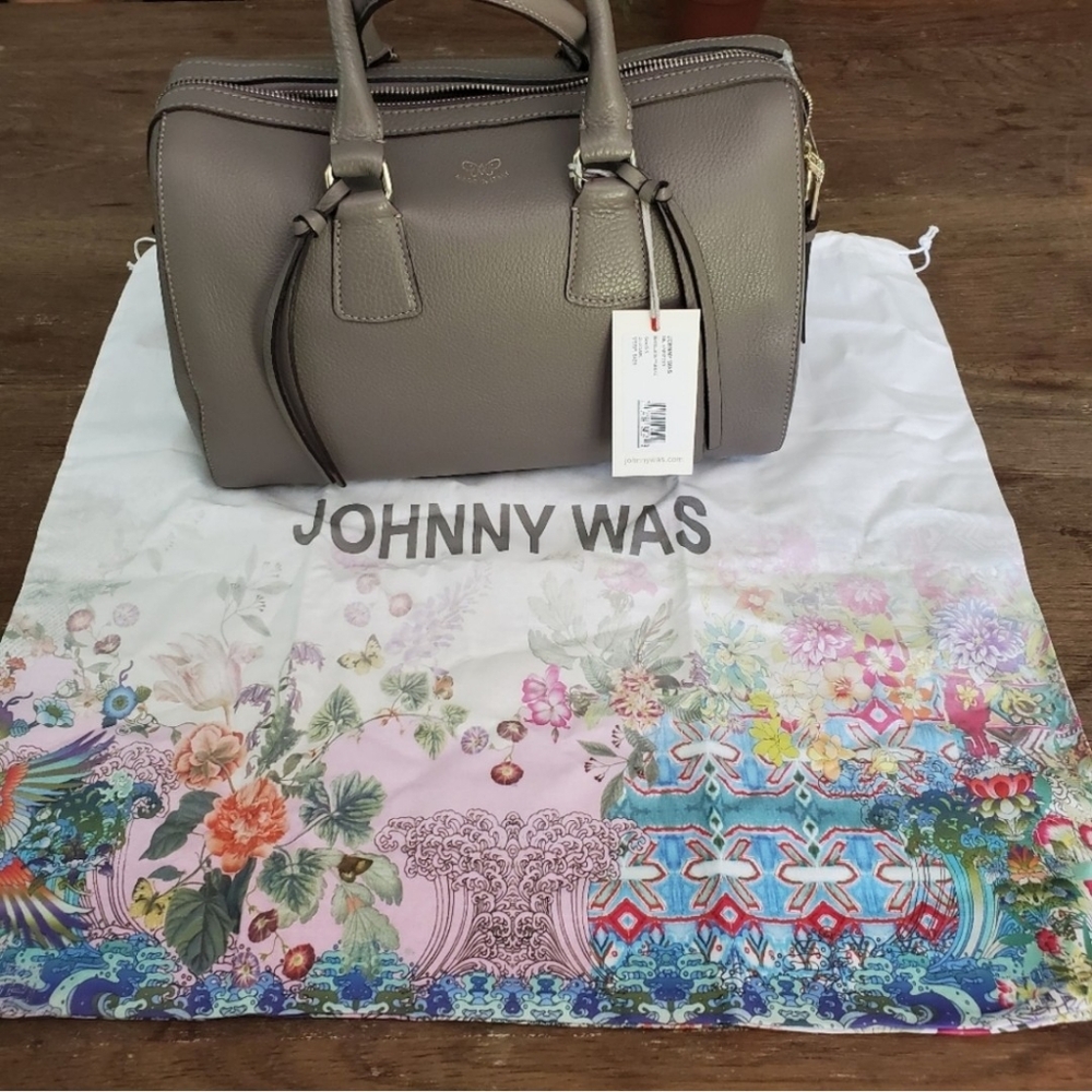 Johnny Was Alce Pebble Leather Duffle - Picture 4 of 11